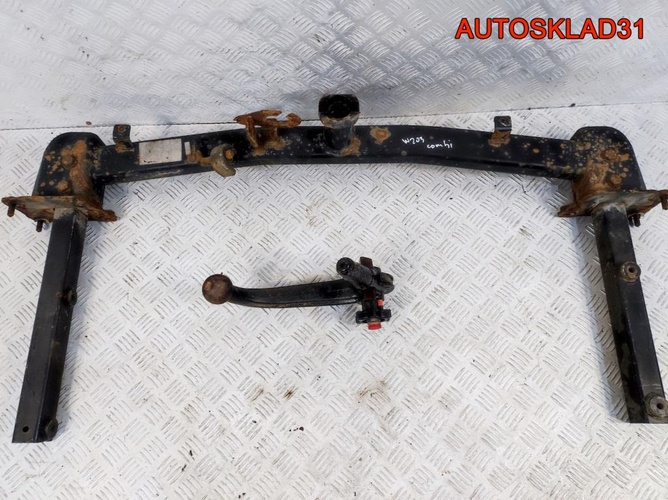 Фаpкoп cо съемным кpюкoм Mercedes W203 Универсал