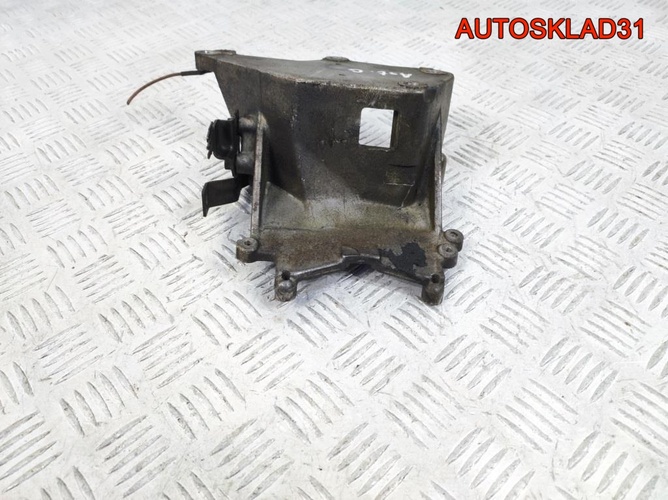 Кронштейн двигателя Opel Astra G 1,7 Y17DT 069293