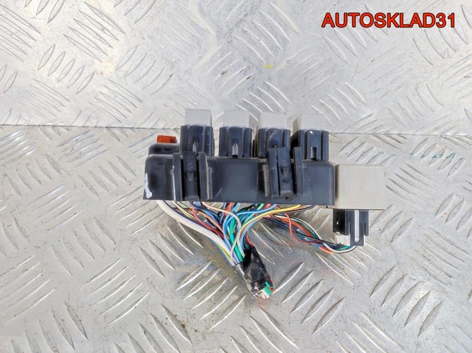 Блок реле Subaru Forester S12 RB101100B