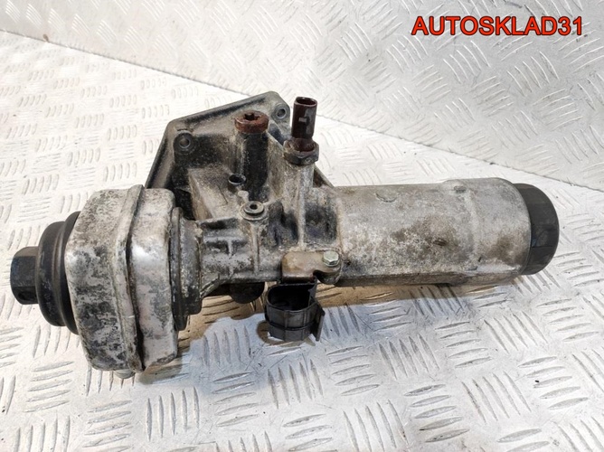 Корпус масляного фильтра VW Golf 4 ALH 038115389