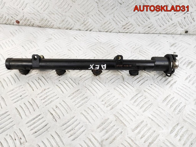 Рейка топливная VW Golf 3 1.4 AEX 030133319G