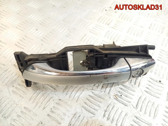 Ручка двери передней наружная левая Mercedes W211