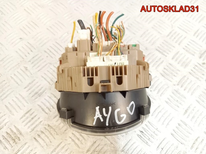 Панель приборов Toyota Aygo 838000H010