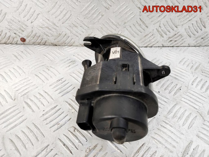 Фара противотуманная правая Audi A6 C5  4B0941700C