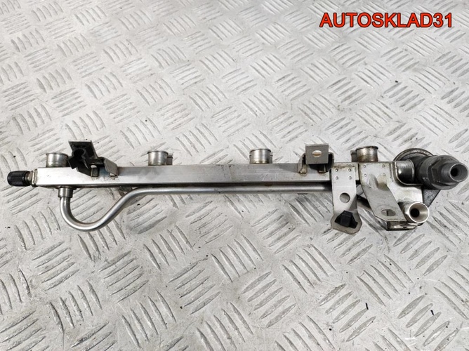 Рейка топливная Opel Vectra B 1,6 X16XEL До рест