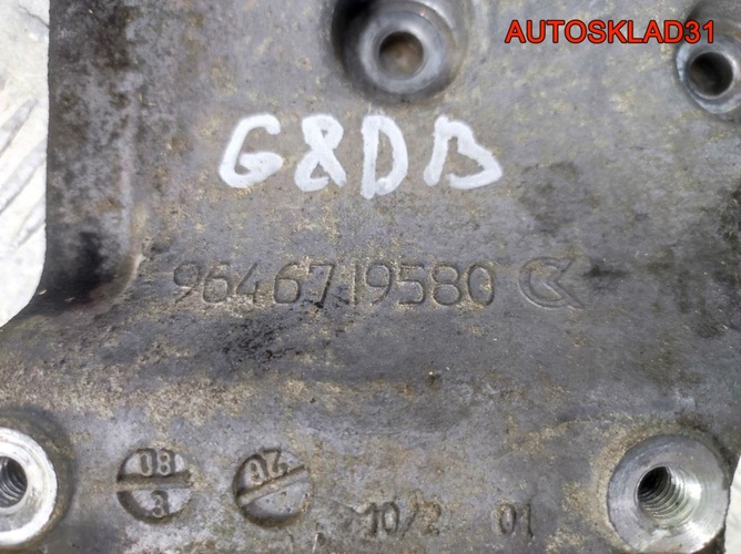 Кронштейн кондиционера Ford Focus 2 9646719580