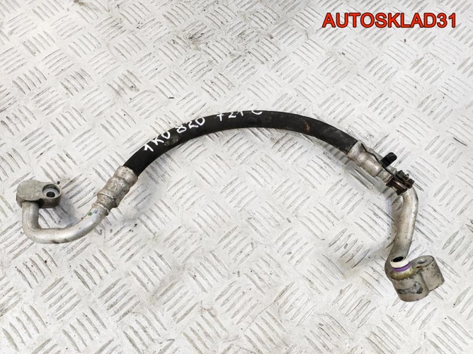 Трубка кондиционера VW Golf Plus BXE 1K0820721C