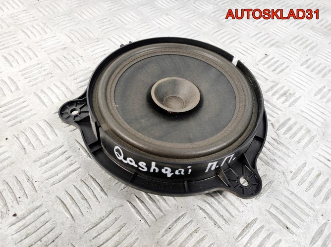 Динамик передний правый Nissan Qashqai 281569U00A