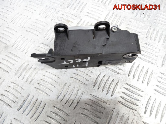 Ручка двери внутренняя правая Ford Focus 2