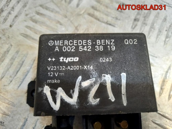 Блок реле АКБ Mercedes Benz W211 A0025423819