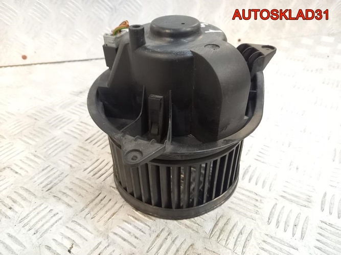 Моторчик отопителя Ford Mondeo 3 XS4H18456AD
