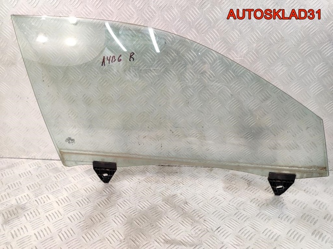 Стекло двери передней правой Audi A4 B6 8E0845022D