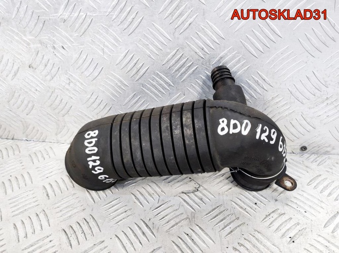 Патрубок интеркулера VW Passat B5 AVB 8D0129615J
