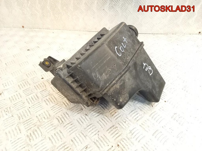 Корпус воздушного фильтра Mitsubishi Colt MN130286