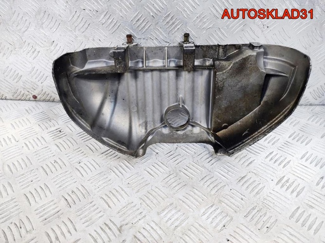 Экран тепловой VW Touran 2,0 BSX 06A133228P