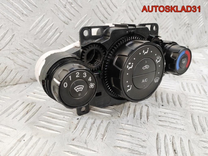 Блок управления климата Ford Fiesta 6 8A6119980BE