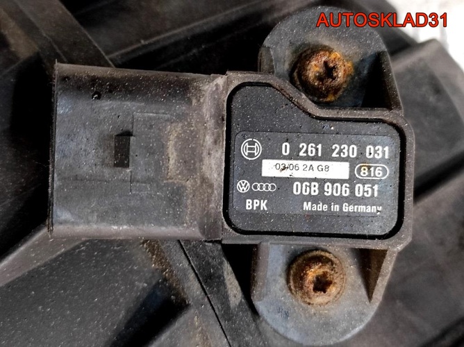 Коллектор впускной VW Passat B6 2.0 BVY 06F133210P
