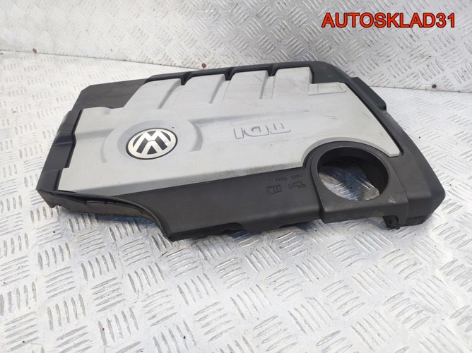 Накладка декоративная VW Passat B6 03L103925AP
