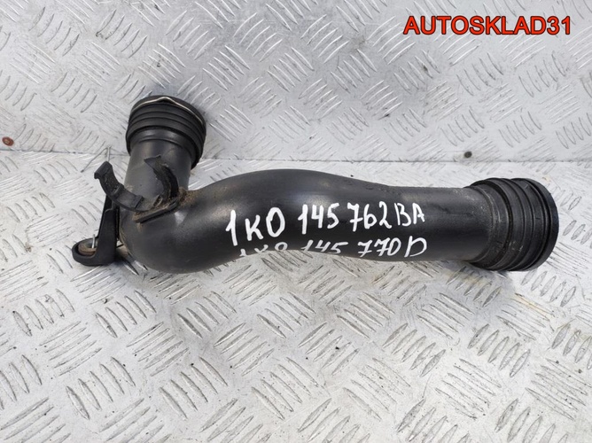 Патрубок интеркулера VW Passat B6 1K0145762BA