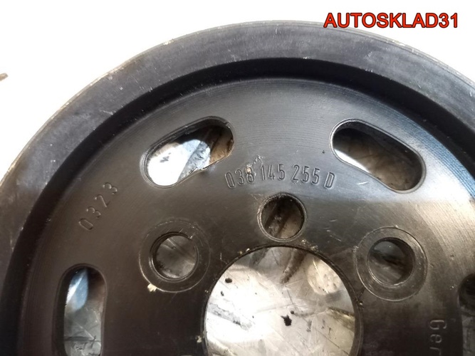 Шкив насоса гур VW Passat B5 038145255D