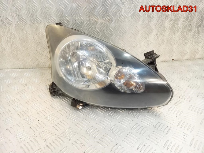 Фара правая Toyota Aygo 20A761052B