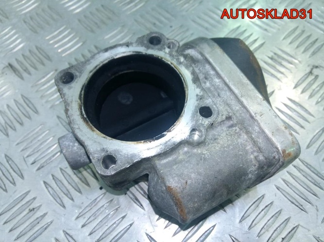 Дроссельная заслонка VW Golf 4 1.6 AZD 036133062M