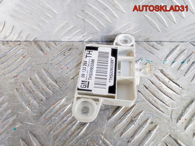Датчик AIR BAG Opel Zafira A 09133264