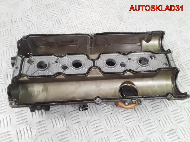 Крышка клапанная Opel Vectra C Z16XE 9519103