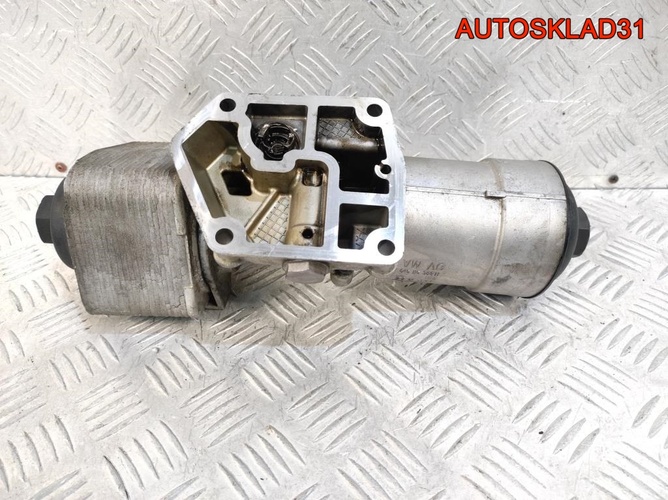 Корпус масляного фильтра VW Passat B6 045115389H