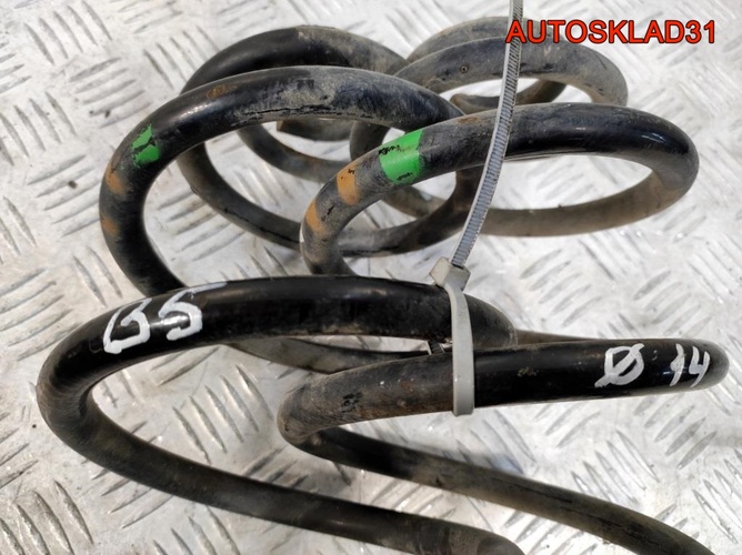 Пружина задняя VW Passat B5 3B0511115P Седан