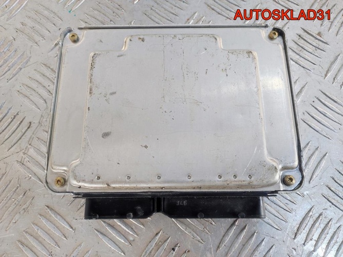 Блок ЭБУ Volkswagen Golf 4 1,9 ATD 038906019DF