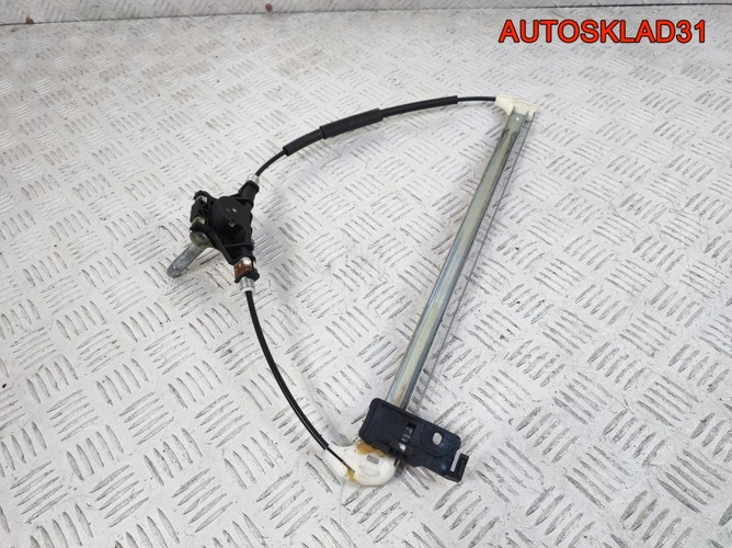 Стеклоподъемник механ. задний левый Mazda 3 BK