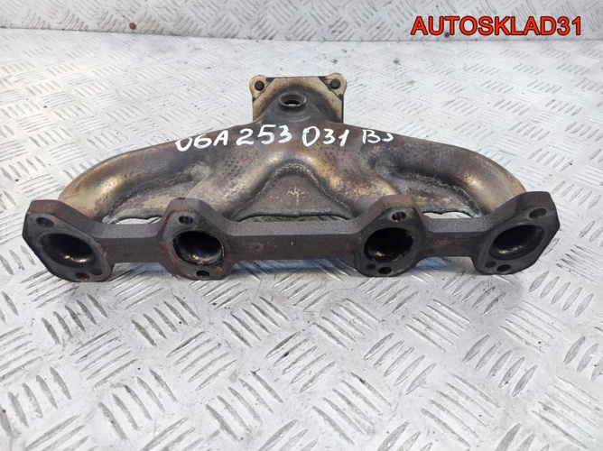 Коллектор выпускной VW Touran 2,0 BSX 06A253031BJ