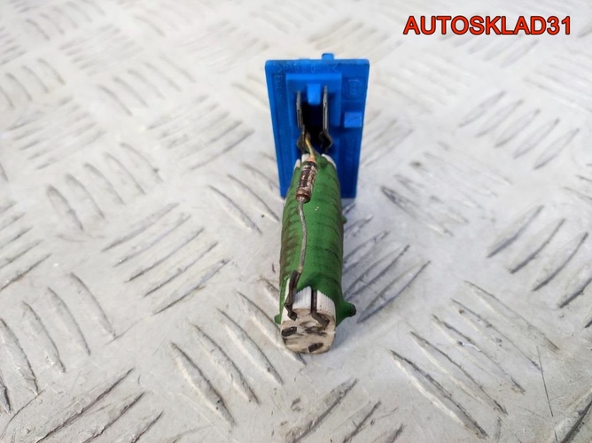 Резистор отопителя Opel Vectra B 90586303