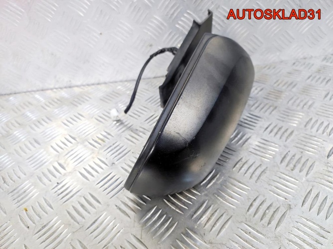 Зеркало правое Toyota Yaris 879100D250