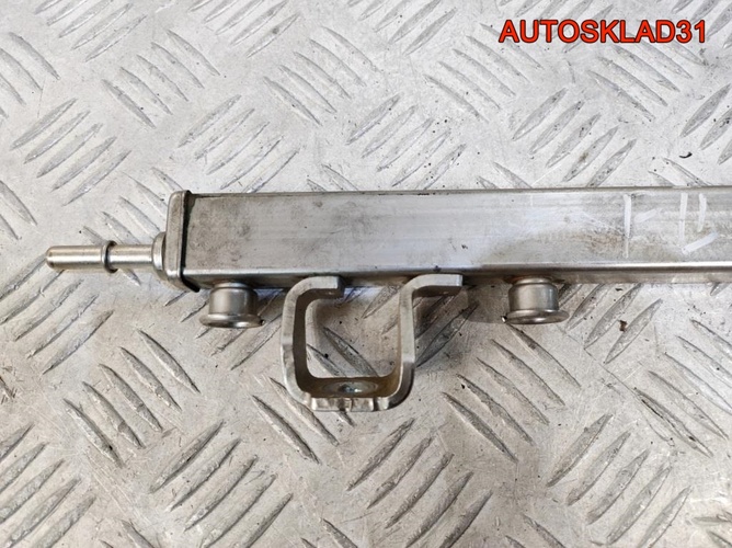Рейка топливная Ford Focus 2 1,8 4M5G9D280DB