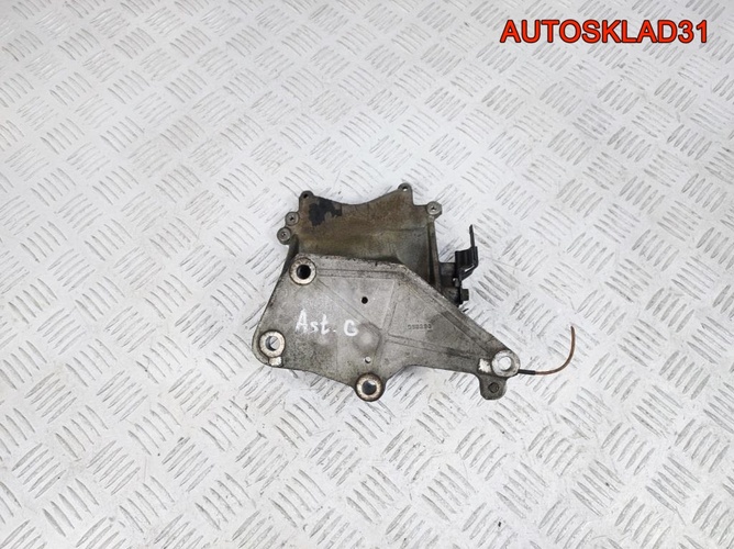 Кронштейн двигателя Opel Astra G 1,7 Y17DT 069293
