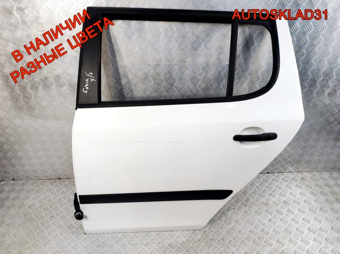 Дверь задняя левая Skoda Fabia 5J6833056 Хетчбэк