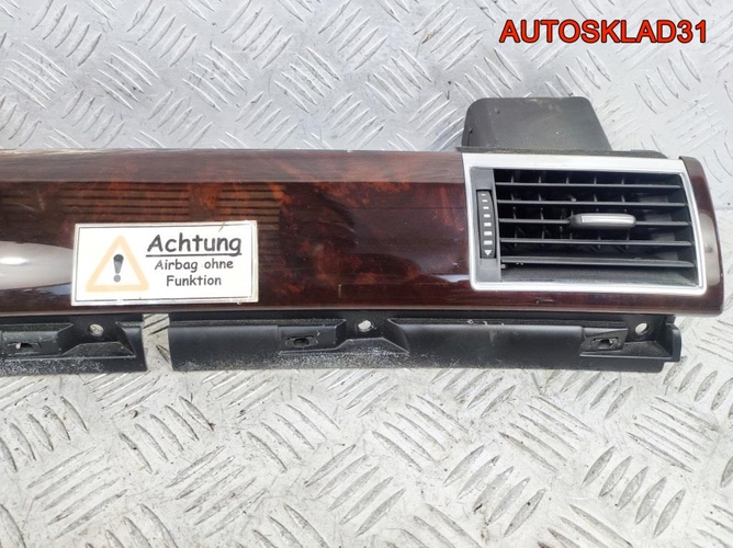 Накладка декоративная торпедо Audi A8 4E1857186H