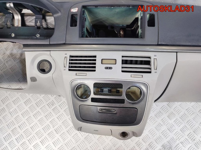 Торпедо Hyundai Sonata 5 NF 847103K100CH