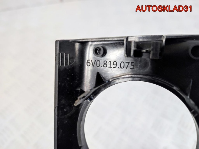 Накладка декоративная Skoda Fabia 6V0819075