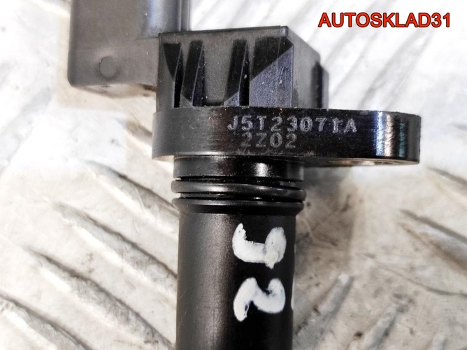 Датчик распредвала Mitsubishi Carisma DA J5T23071A