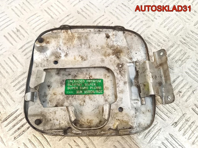 Лючок бензобака Mazda 323 BA B22H42410A Хетчбэк