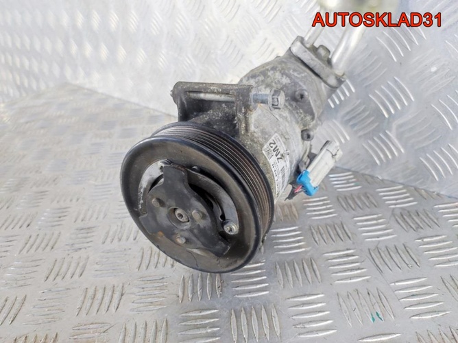 Компрессор кондиционера Opel Astra J 13250609