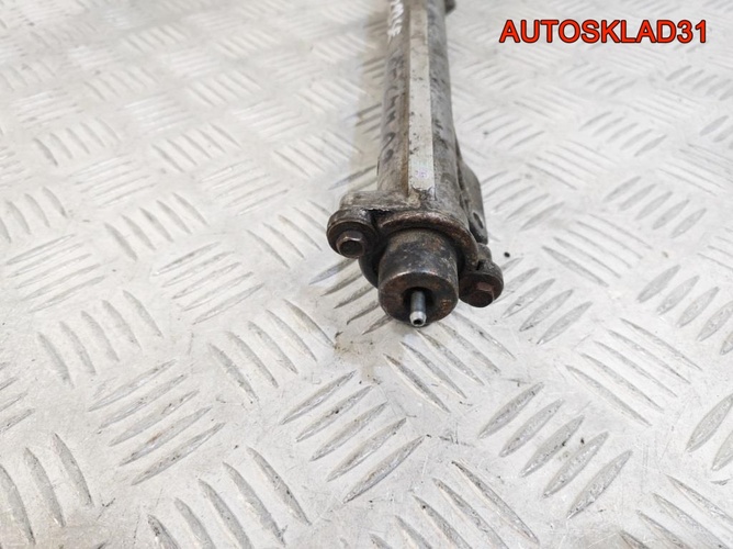 Рейка топливная Opel Omega B 2.2 Z22SE 12567703