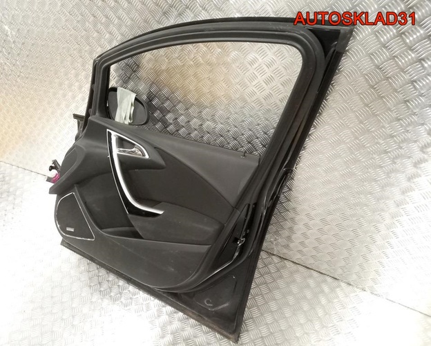 Дверь передняя правая Opel Astra J 13285607
