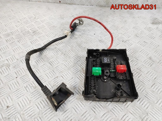 Блок предохранителей VW Golf Plus 1K0937125A