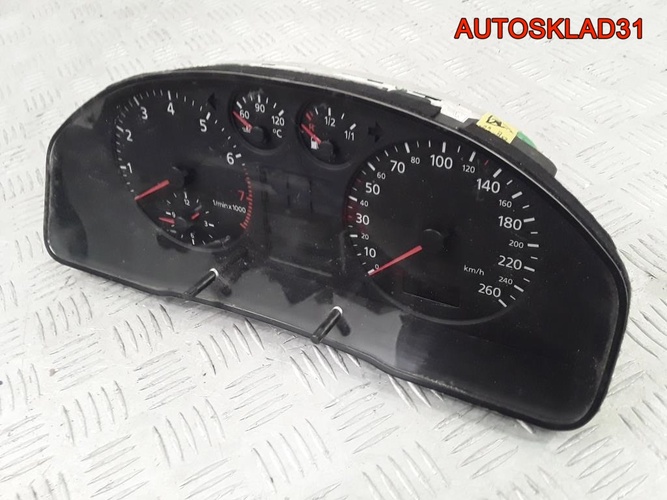 Панель приборов Audi A4 B5 8D0919861C бензин