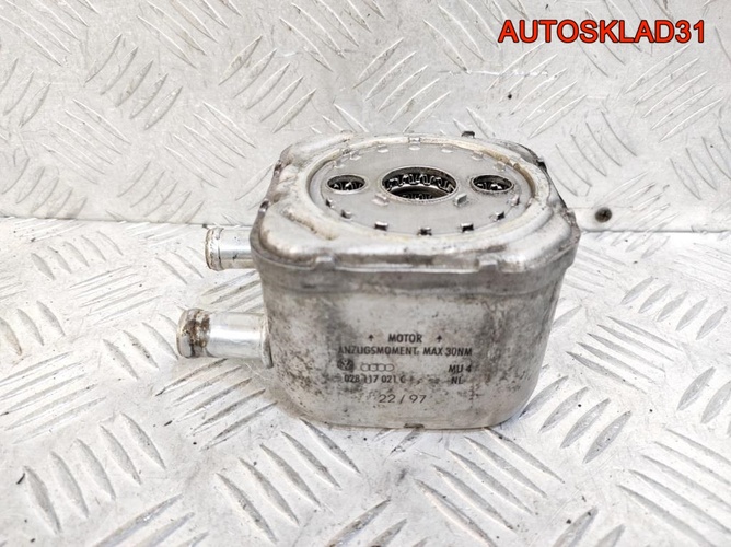 Радиатор масляный Audi A6 C5 1.9 AFN 028117021C