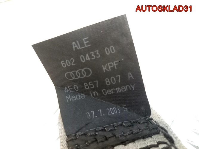 Ремень безопасности задний центральный Audi A8 D3